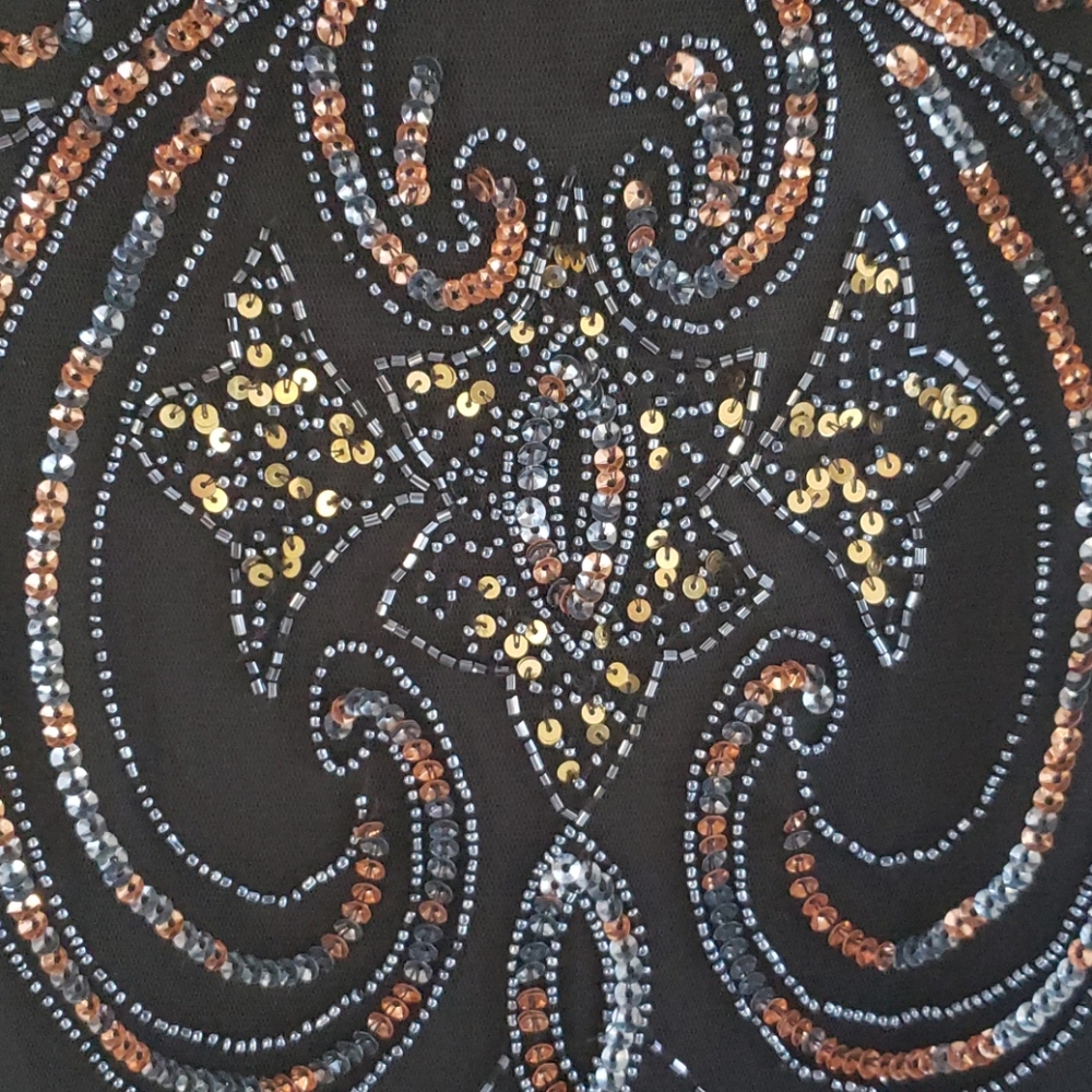 Gorgeous, formal, full-length beaded dress - Picture 4 of 9